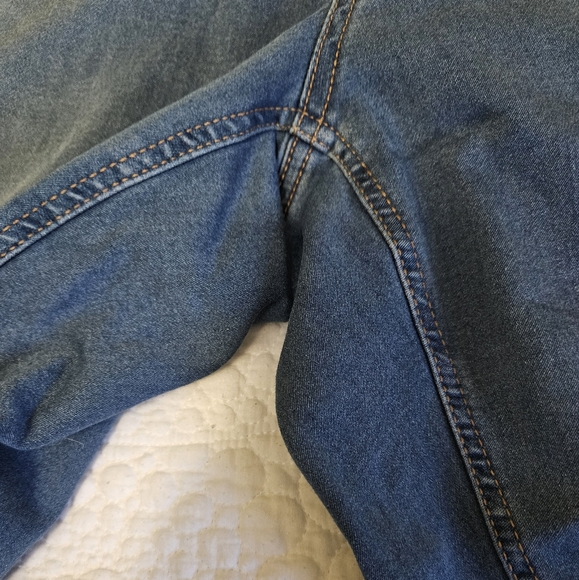 NWOT DC Capri Jeans SZ 3X - Picture 4 of 7